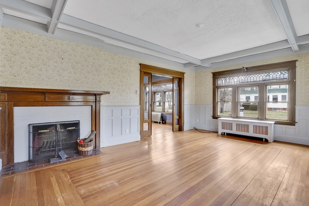 62 Firglade Avenue Springfield, MA 01108 - Photo 4 of 40