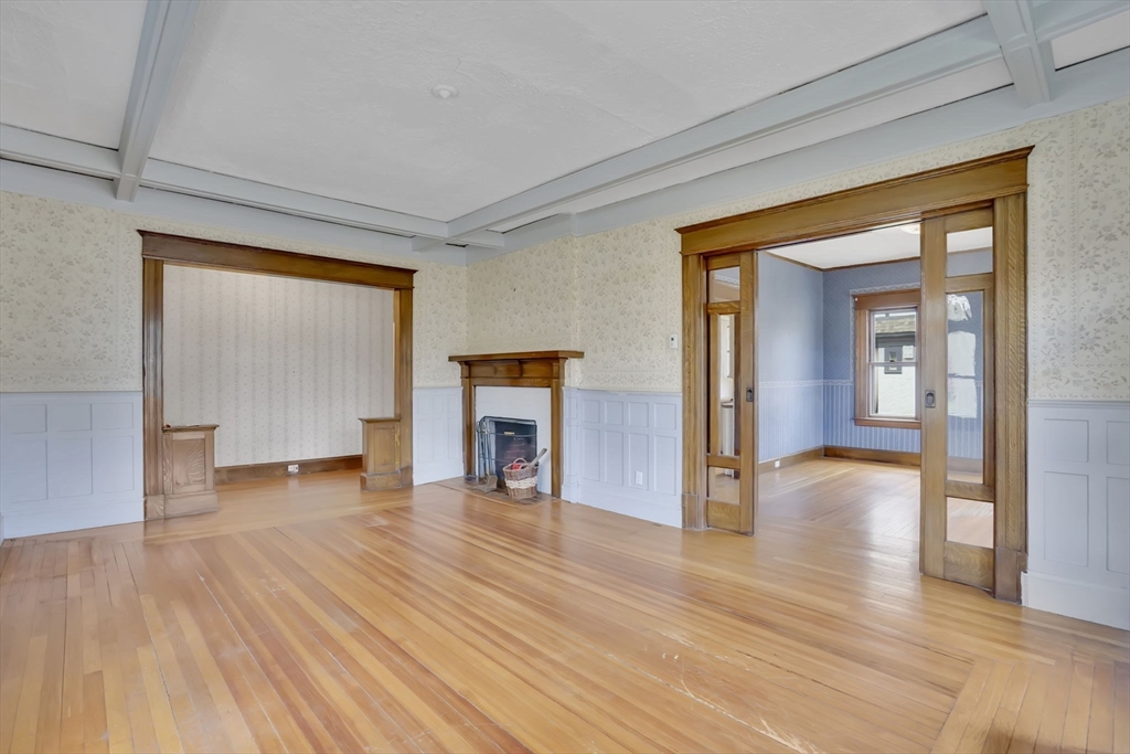 62 Firglade Avenue Springfield, MA 01108 - Photo 5 of 40