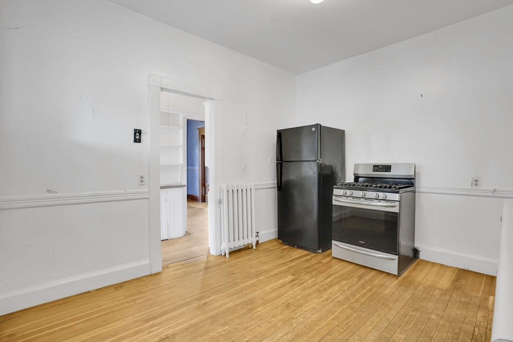 62 Firglade Avenue Springfield, MA 01108 - Photo 10 of 40