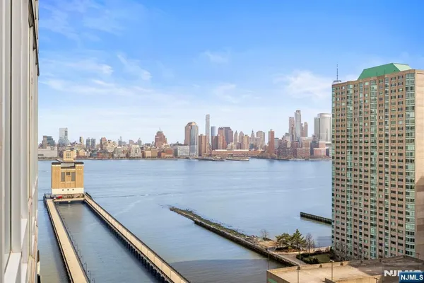 $750,000 | 20 Newport Parkway, Unit 2306, Jersey City, NJ 07310