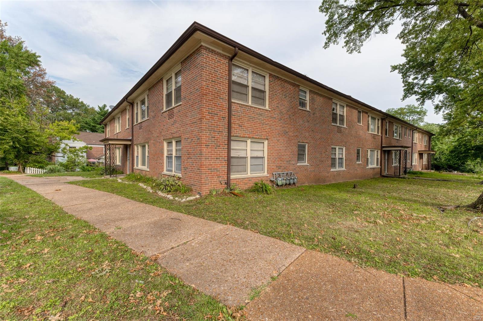 7249 Pasadena Boulevard Pasadena Hills, MO 63121 - Photo 2 of 23