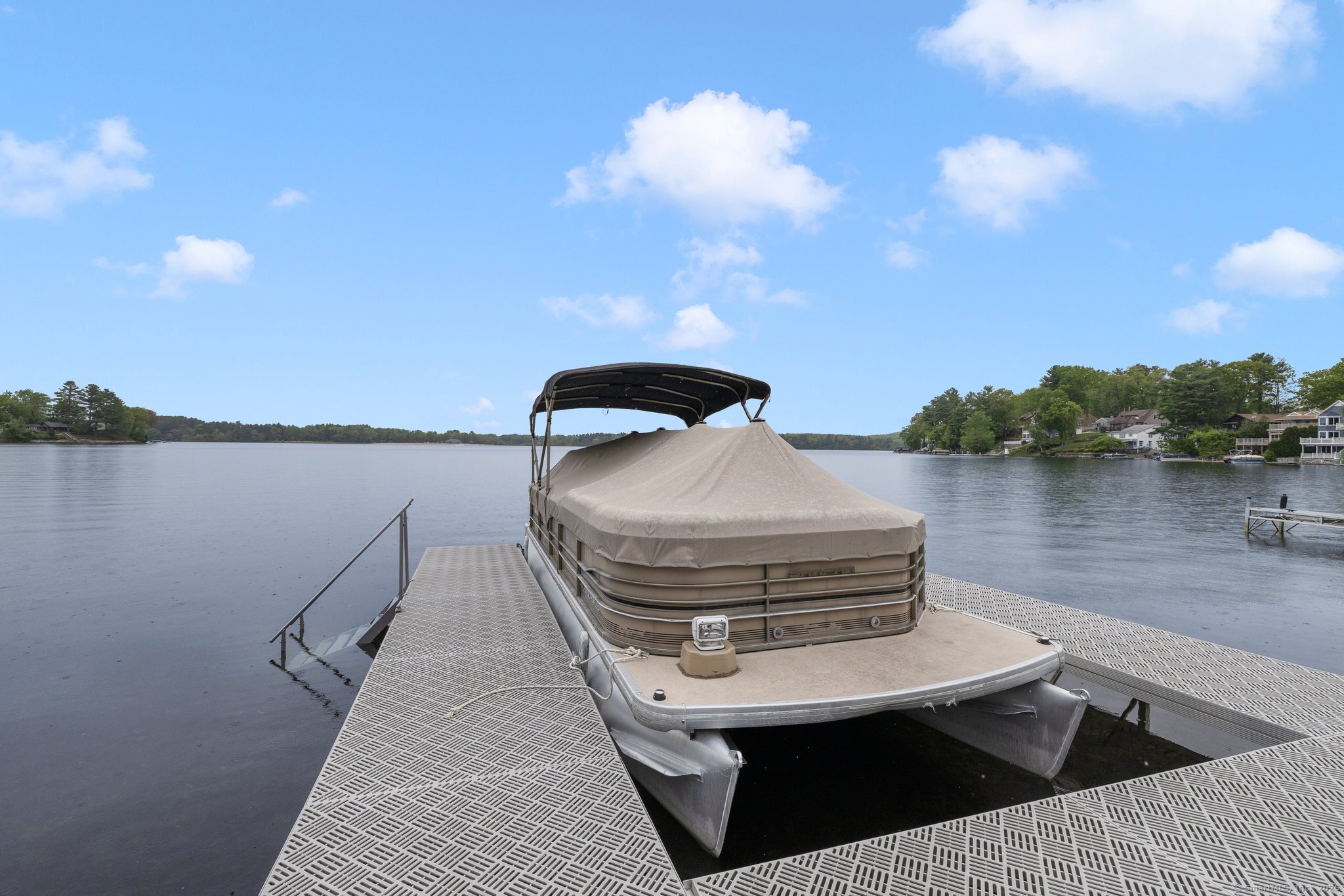 194 Killdeer Road Webster, MA 01570 - Photo 7 of 39