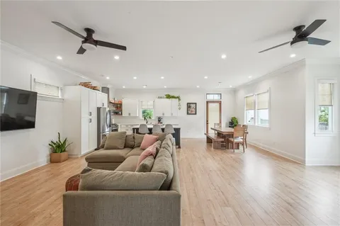 $650,000 | 845 Pontalba Street, New Orleans, LA 70124