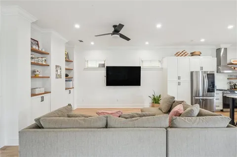 $650,000 | 845 Pontalba Street, New Orleans, LA 70124