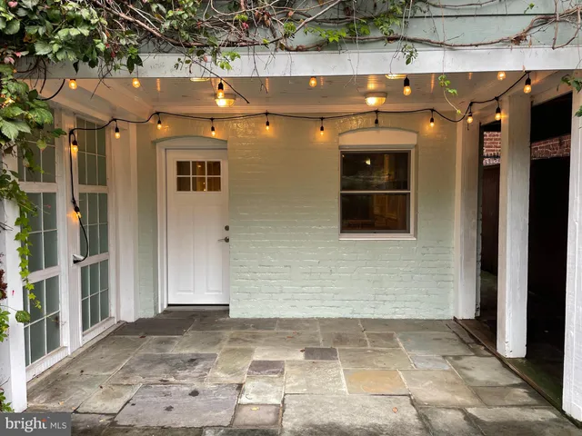 $2,600 | 2442 20th Street Northwest, Unit B, Washington, DC 20009