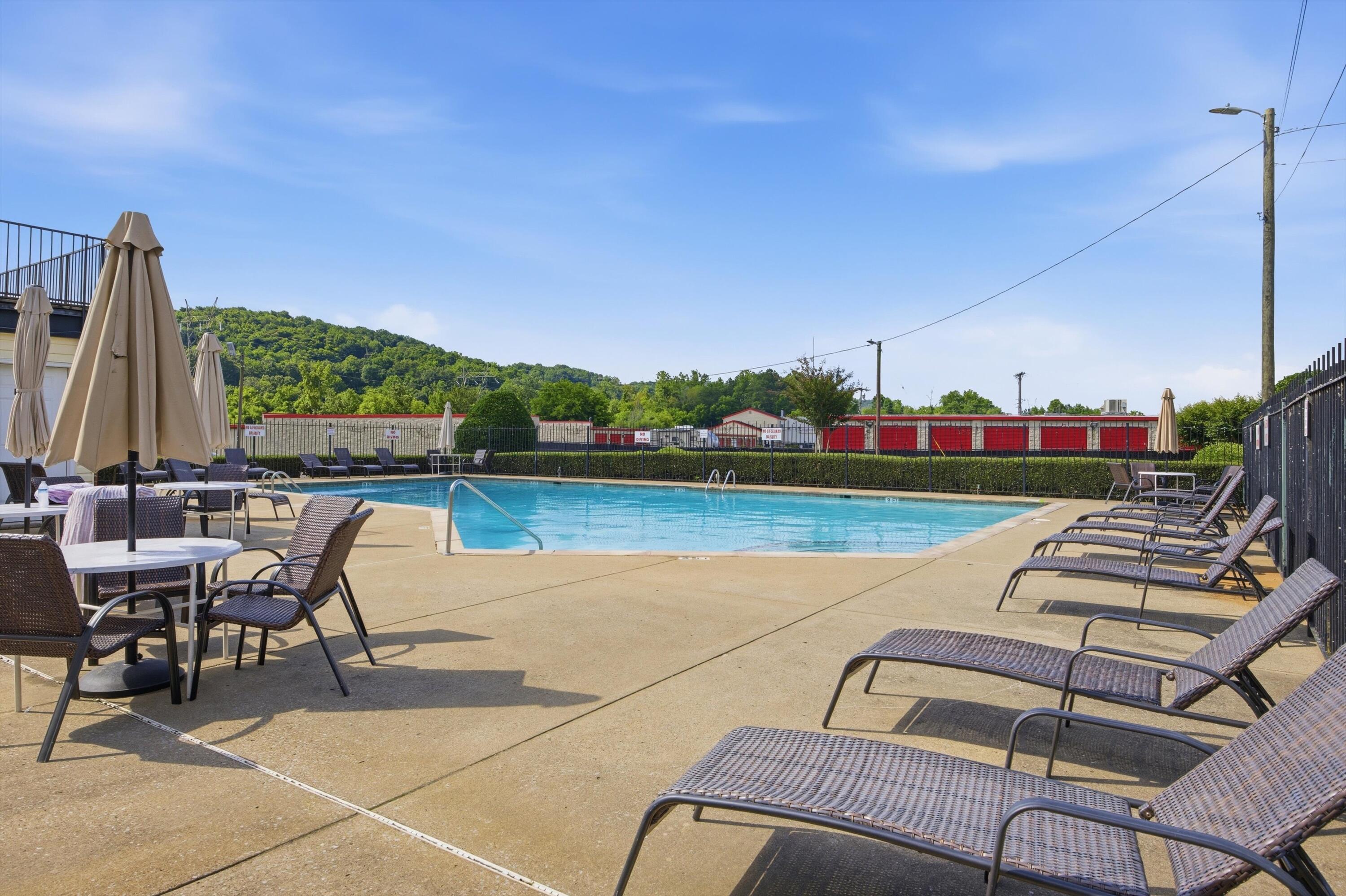 900 Mountain Creek Road, Unit Q264 Chattanooga, TN 37405 - Photo 22 of 23 22-900MtnCreekRd-AptQ264-21