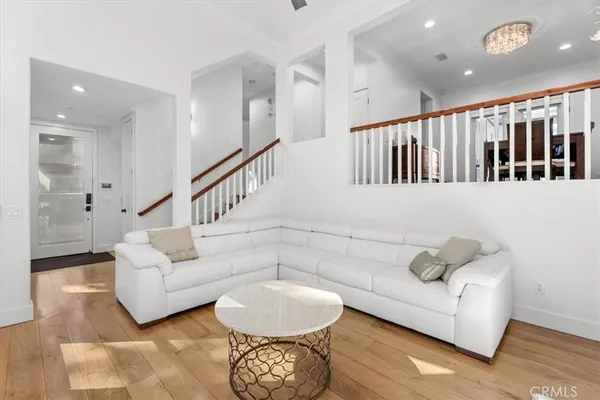 $2,300,000 | 5801 Kiyot Way, Unit 7, Playa Vista, CA 90094