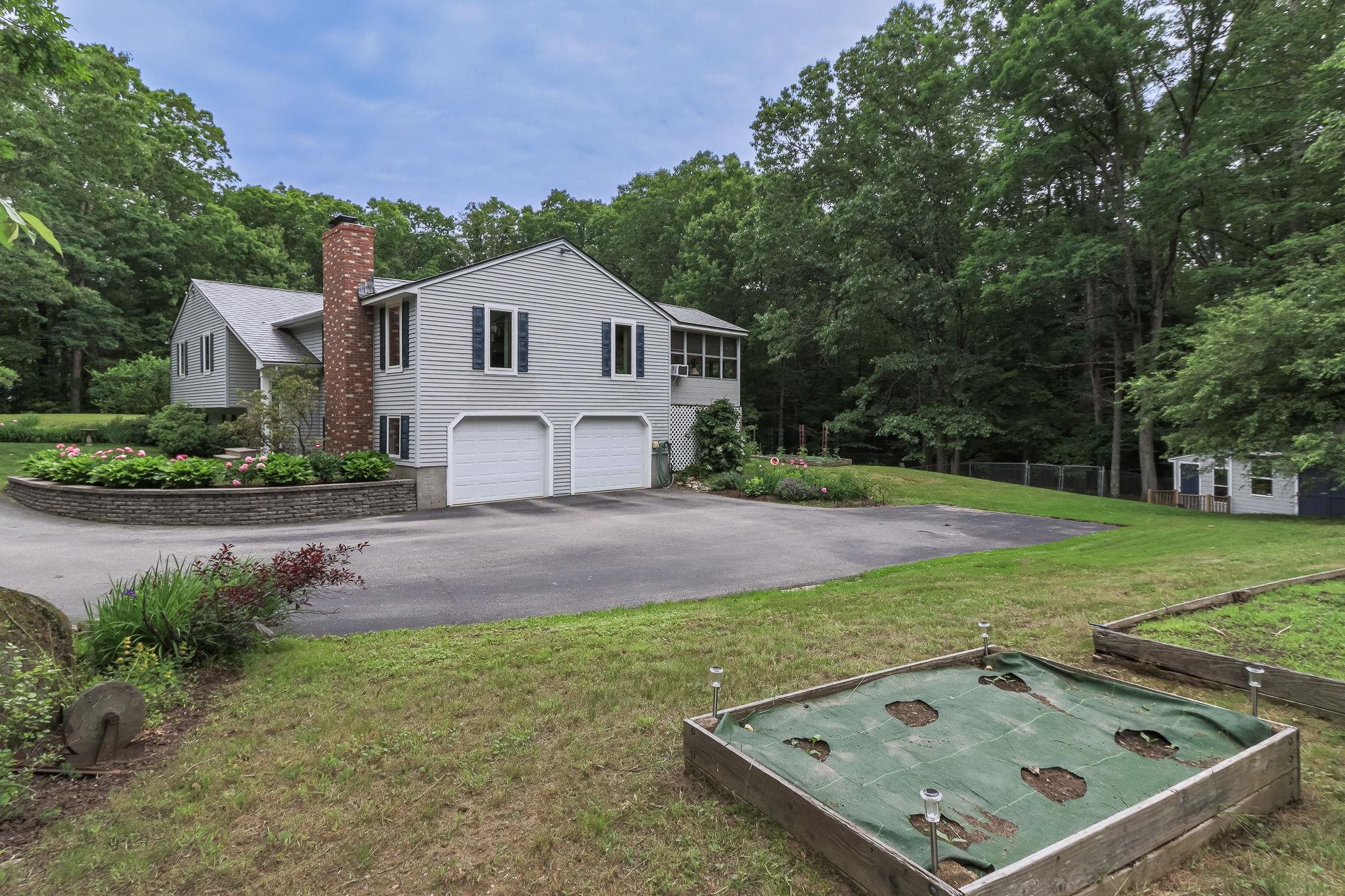 59 Whipplewill Road New Boston, NH 03070 - Photo 8 of 52