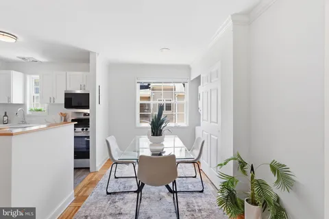 $340,000 | 1608 West Abingdon Drive, Unit 302, Alexandria, VA 22314