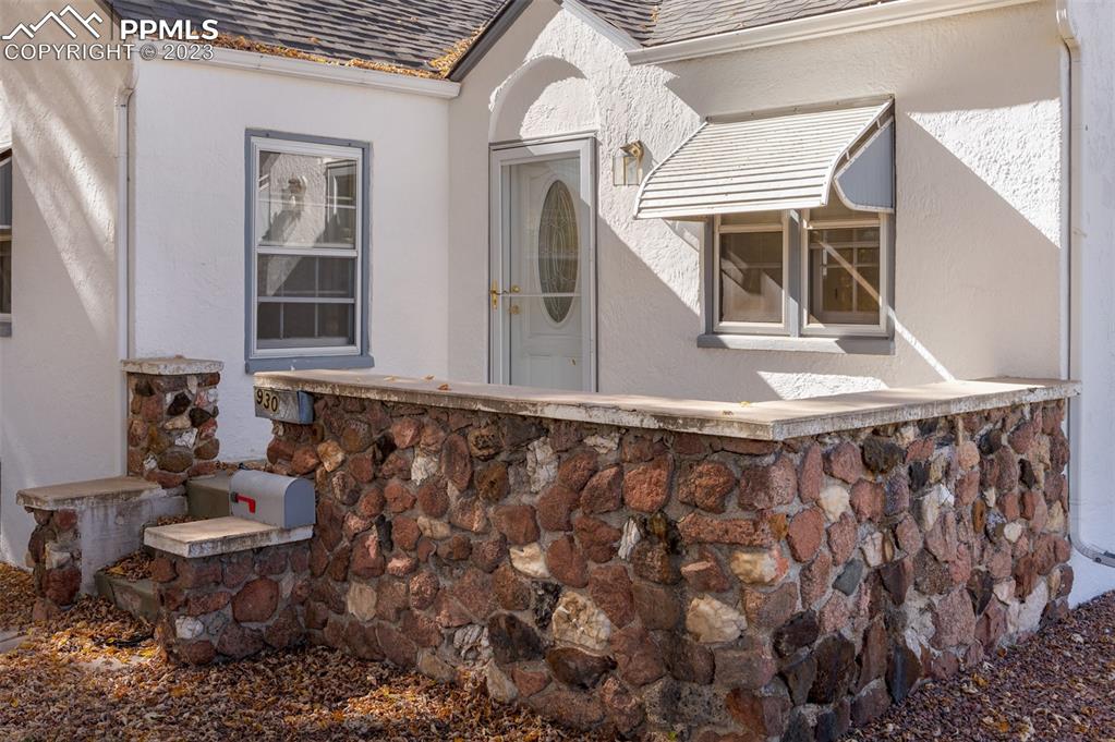930 Sunset Road Colorado Springs, CO 80909 - Photo 4 of 44