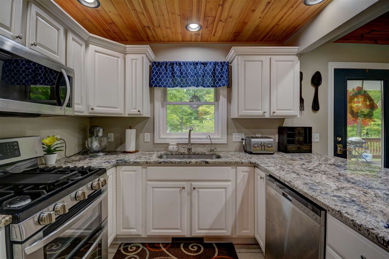 7420 Forest Lodge Road Traverse City, MI 49685 - Photo 14 of 57 1853642-13.JPG
