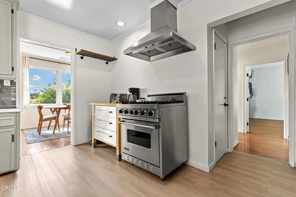 $5,500 | 3121 Lake Hollywood Drive, Los Angeles, CA 90068