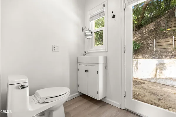 $5,500 | 3121 Lake Hollywood Drive, Los Angeles, CA 90068