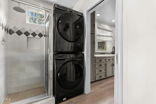 $5,500 | 3121 Lake Hollywood Drive, Los Angeles, CA 90068