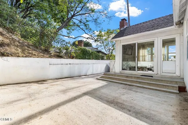 $5,500 | 3121 Lake Hollywood Drive, Los Angeles, CA 90068