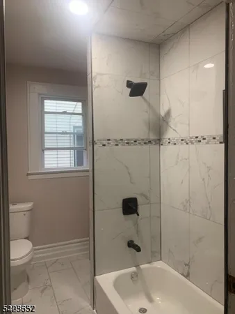 $950 | 108 South Durand Place, Unit 1, Irvington, NJ 07111