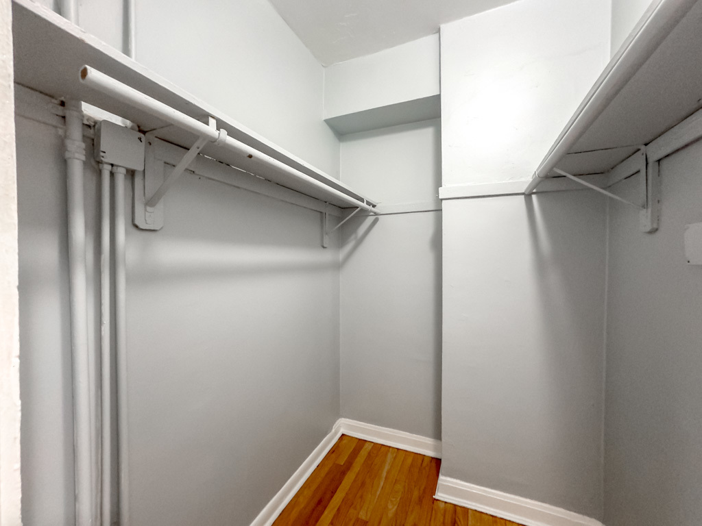 4606 North Beacon Street, Unit 2C Chicago, IL 60640 - Photo 12 of 21 a view of small space