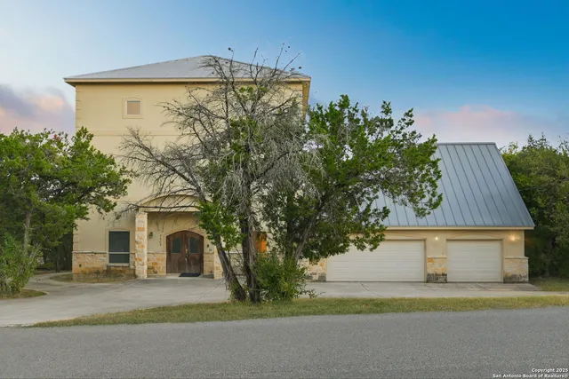 $3,500 | 7502 Bluemist Mountain Road, San Antonio, TX 78255