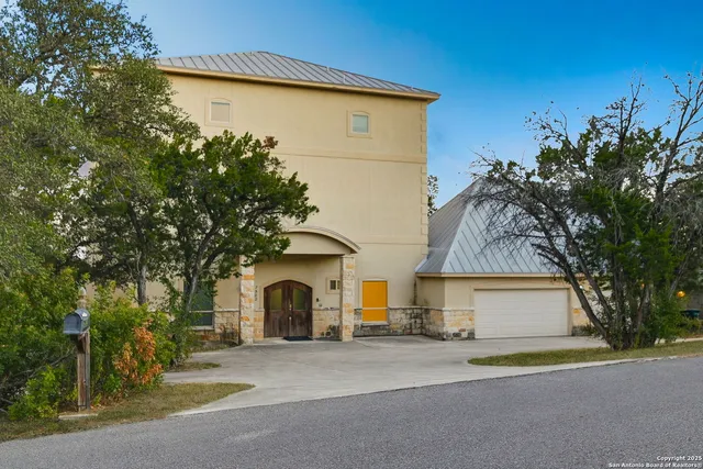 $3,500 | 7502 Bluemist Mountain Road, San Antonio, TX 78255