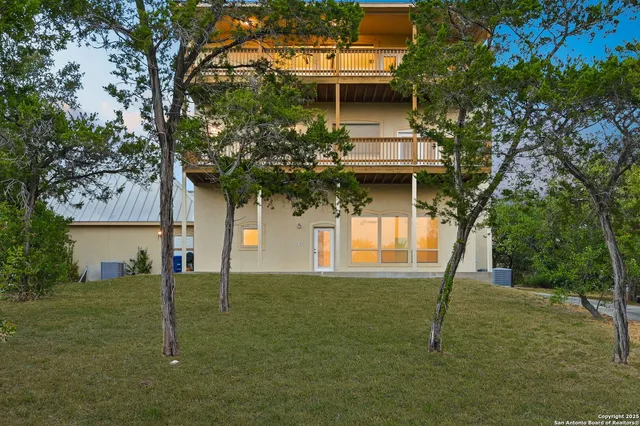 $3,500 | 7502 Bluemist Mountain Road, San Antonio, TX 78255