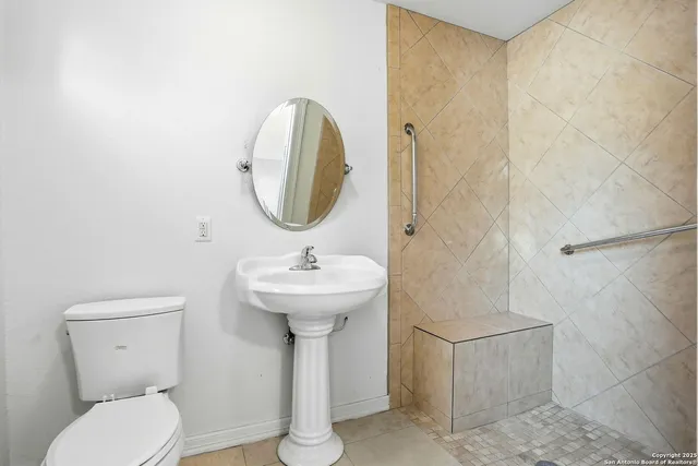 $3,500 | 7502 Bluemist Mountain Road, San Antonio, TX 78255