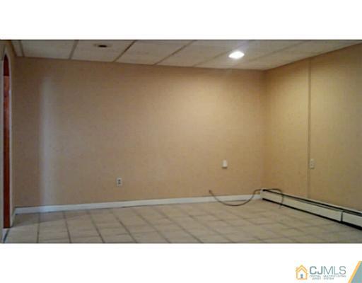 27 Rutgers Avenue Colonia, NJ 07067 - Photo 11 of 19 Gallery Image 11