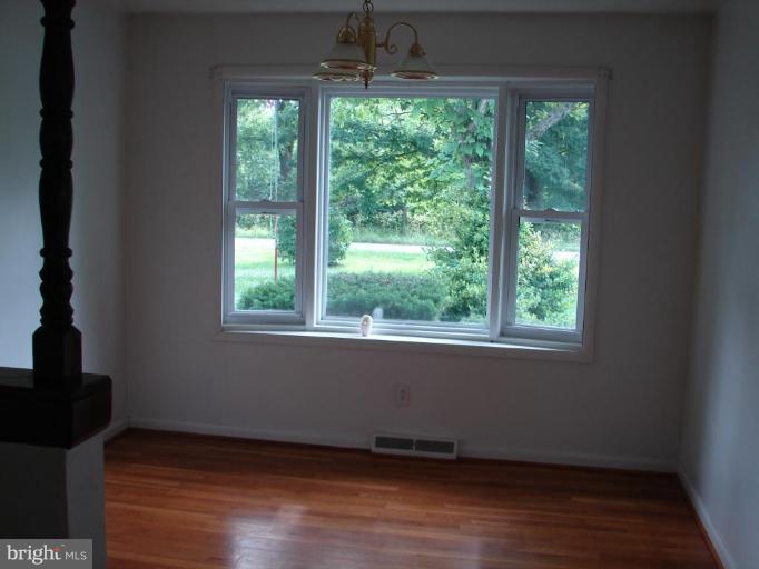 549 Moose Road Berryville, VA 22611 - Photo 8 of 11 Dining Room