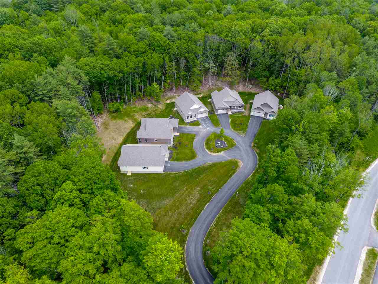 99-2 Pulpit Road Bedford, NH 03110 - Photo 2 of 27