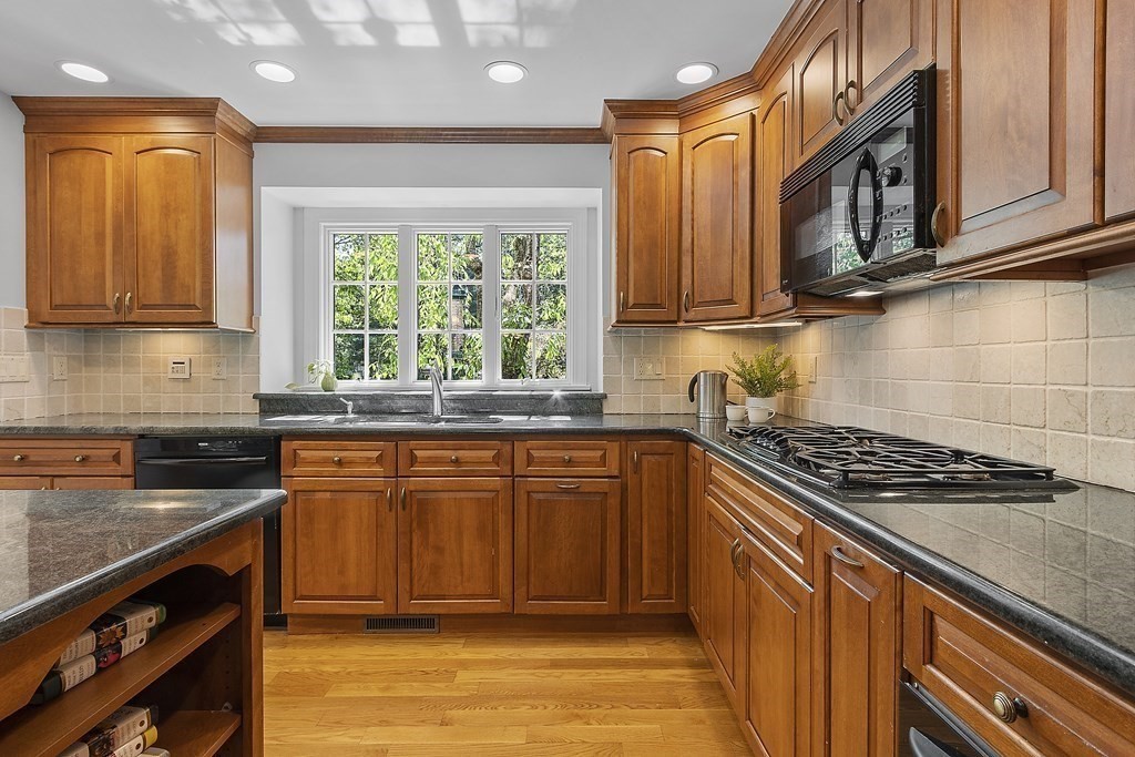 15 Sawmill Road Acton, MA 01720 - Photo 5 of 40 Gallery Image 5