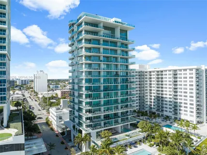 $4,099,000 | 6901 Collins Avenue, Unit 401, Miami Beach, FL 33141