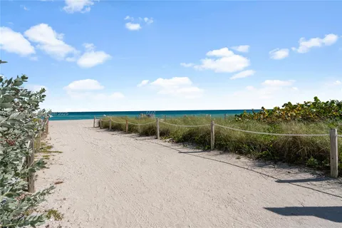 $4,199,000 | 6901 Collins Avenue, Unit 401, Miami Beach, FL 33141