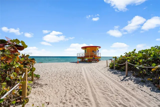 $4,199,000 | 6901 Collins Avenue, Unit 401, Miami Beach, FL 33141