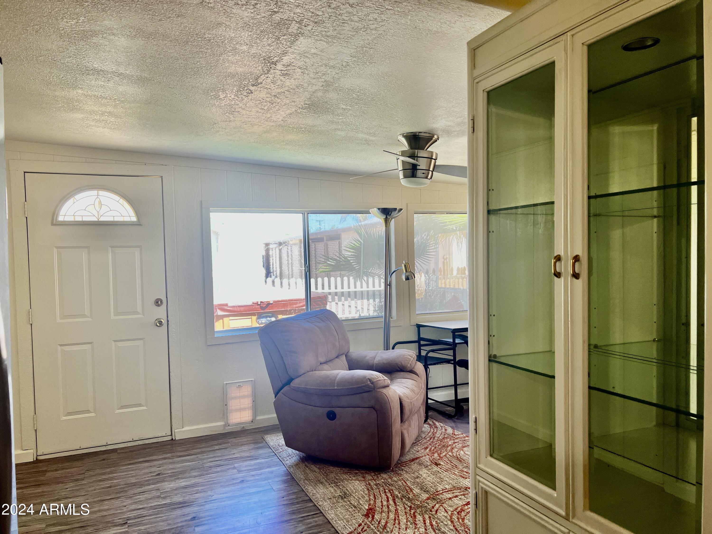 3500 South Tomahawk Road, Unit 204 Apache Junction, AZ 85119 - Photo 26 of 46 Very Large Arizona room