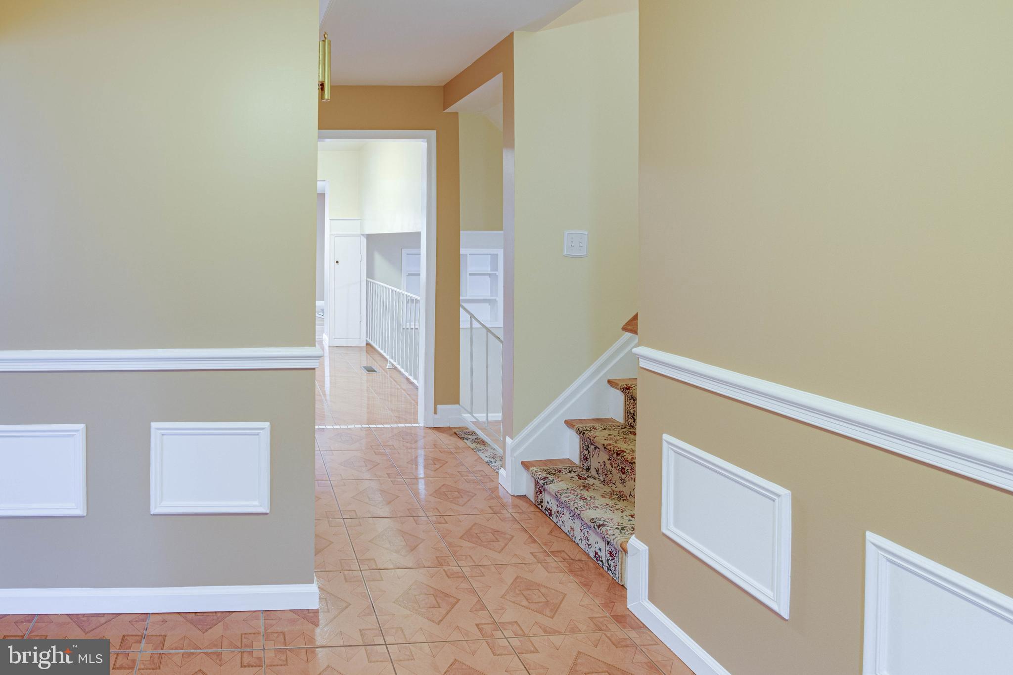 9606 Braddock Road Fairfax, VA 22032 - Photo 3 of 91 Gallery Image 3