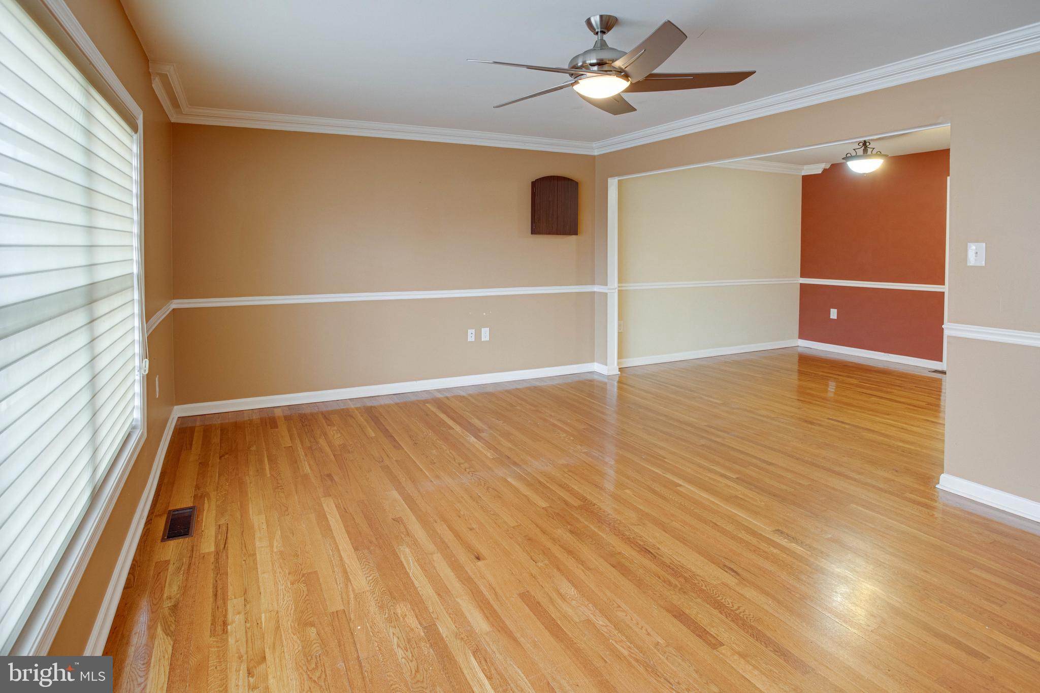 9606 Braddock Road Fairfax, VA 22032 - Photo 5 of 91 Gallery Image 5