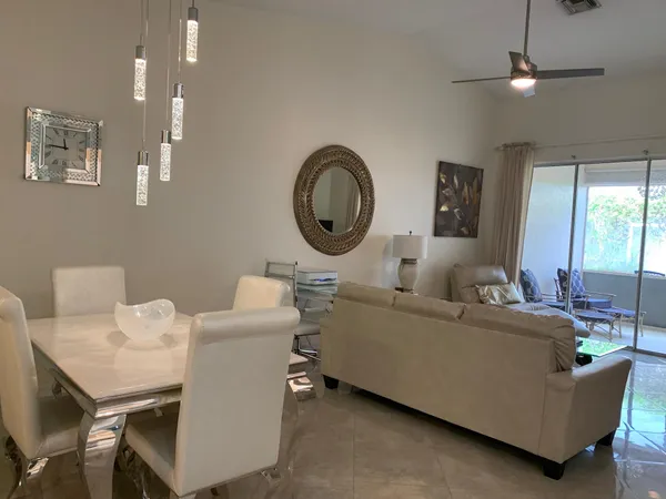 $3,000 | 2146 Man Of War, West Palm Beach, FL 33411