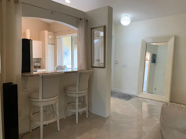 $3,000 | 2146 Man Of War, West Palm Beach, FL 33411