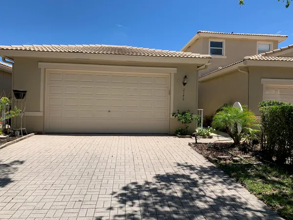 $3,000 | 2146 Man Of War, West Palm Beach, FL 33411