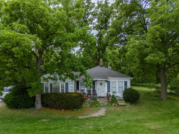 $649,900 | 15739 Braun Road, Yorkville, WI 53177