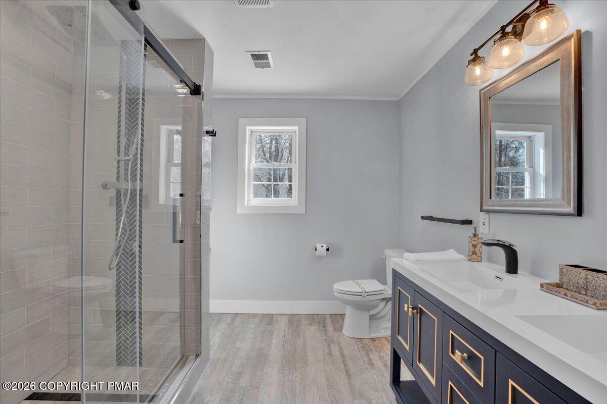3223 Willow Grove Road Pocono Summit, PA 18346 - Photo 21 of 34 Primary Bathroom