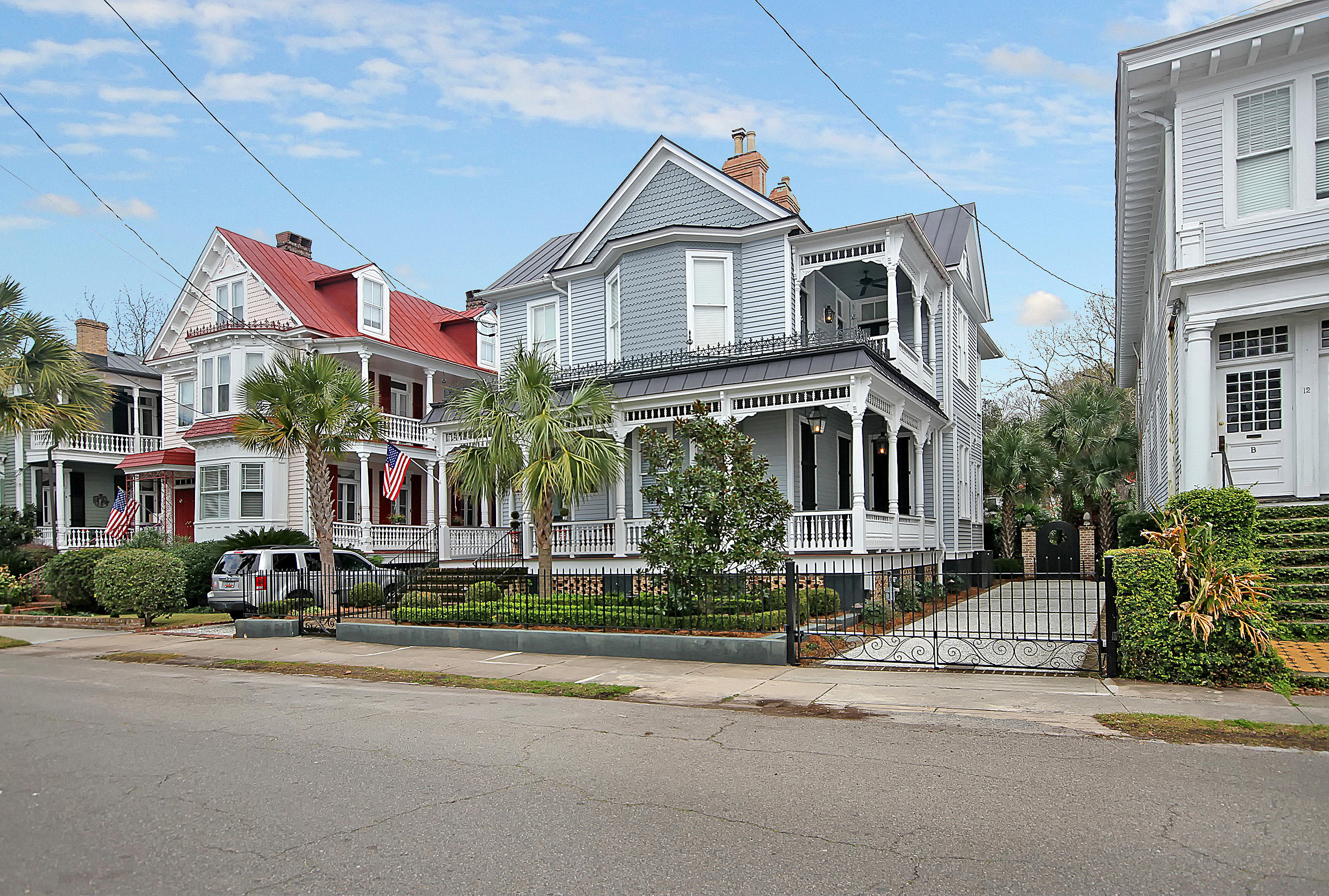 14 Rutledge Avenue Charleston, SC 29401 - Photo 2 of 40 Streetscape
