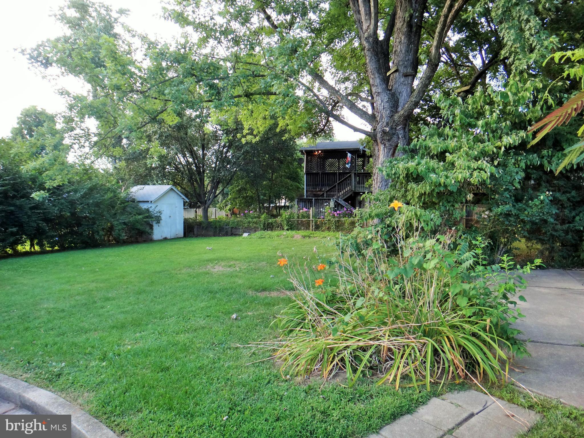119 North Hickory Road Sterling, VA 20164 - Photo 20 of 21 Exterior (Rear)