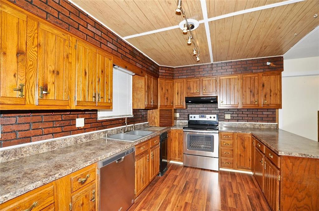 4536 Dickson Road Indianapolis, IN 46226 - Photo 20 of 37 Gallery Image 20