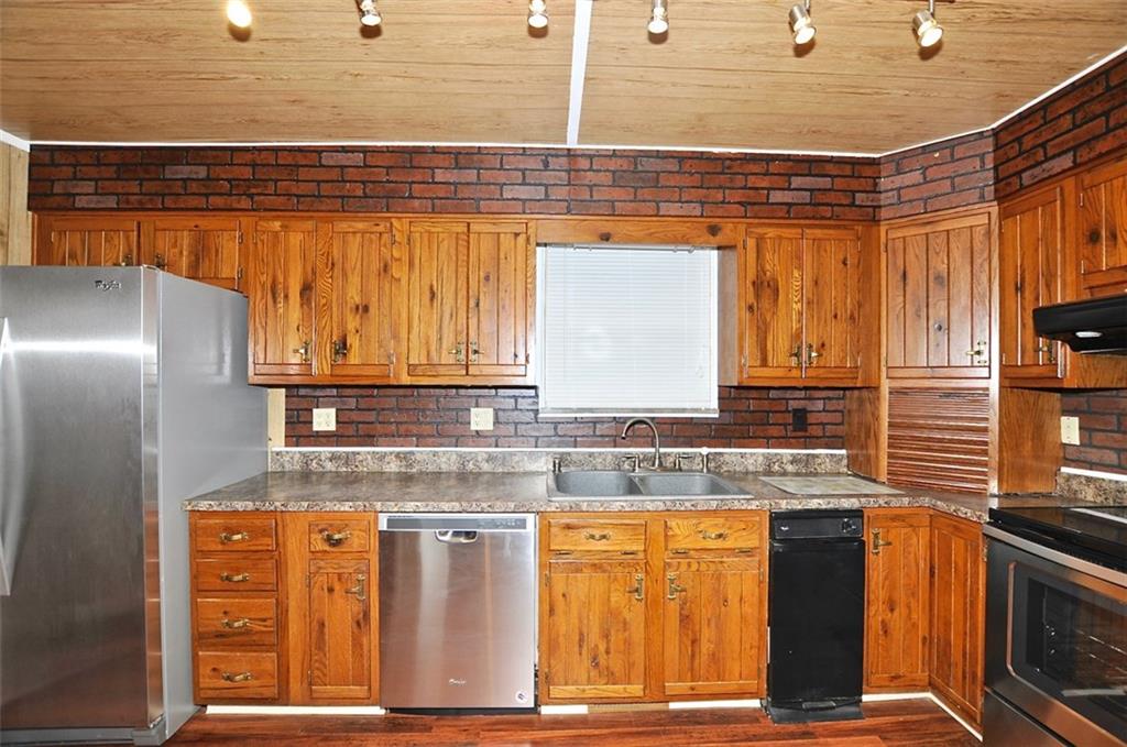 4536 Dickson Road Indianapolis, IN 46226 - Photo 21 of 37 Gallery Image 21