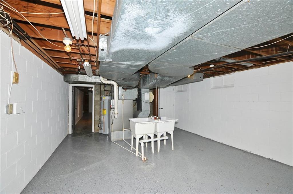 4536 Dickson Road Indianapolis, IN 46226 - Photo 24 of 37 Gallery Image 24