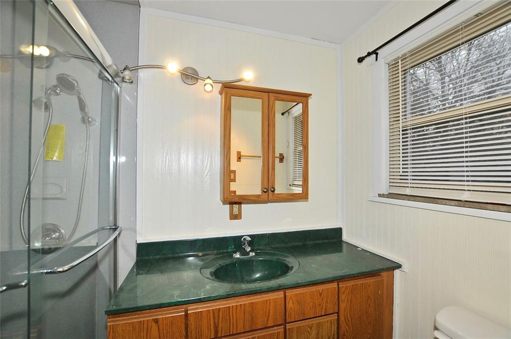 4536 Dickson Road Indianapolis, IN 46226 - Photo 10 of 37 Gallery Image 10