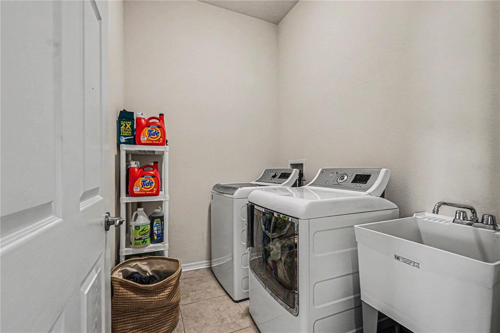 204 Shell Creek Court Apollo Beach, FL 33572 - Photo 25 of 39