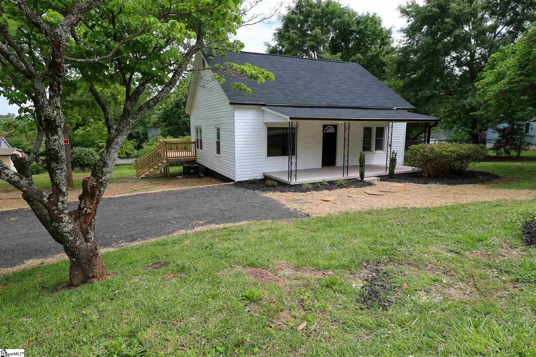 104 Garrison Street Easley, SC 29640 - Photo 1 of 35 Gallery Image 1