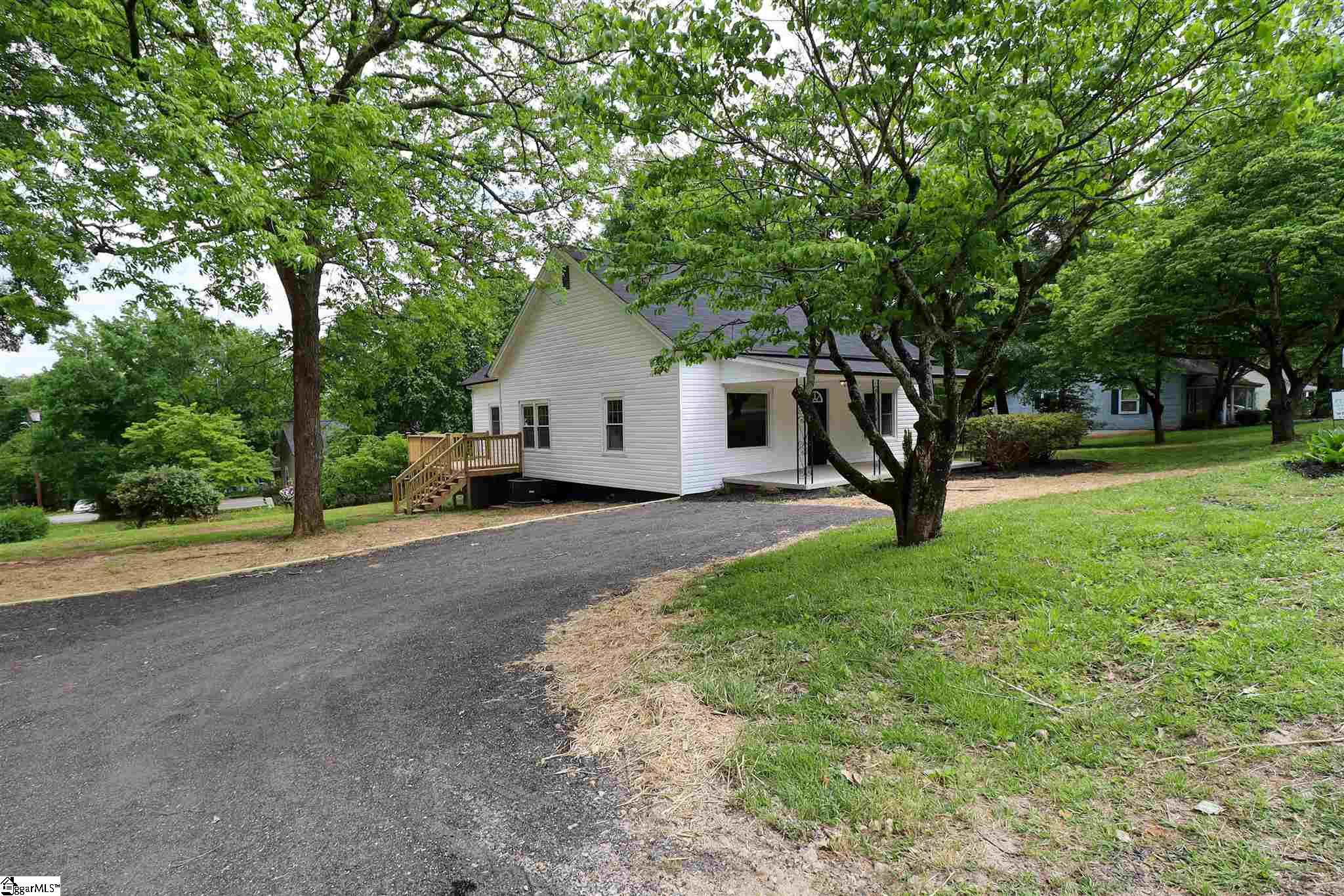 104 Garrison Street Easley, SC 29640 - Photo 2 of 35 Gallery Image 2