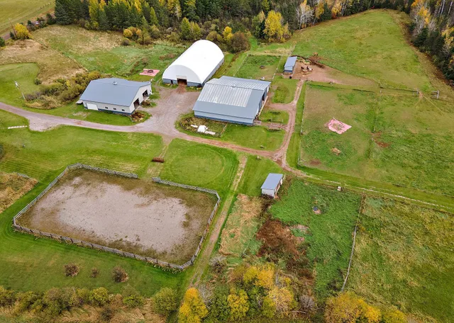 $825,000 | 3974 West Pioneer Road, Duluth, MN 55803